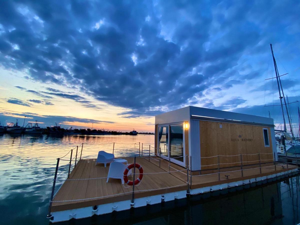 Aqua Resort Giulianova - Houseboat Experience Εξωτερικό φωτογραφία