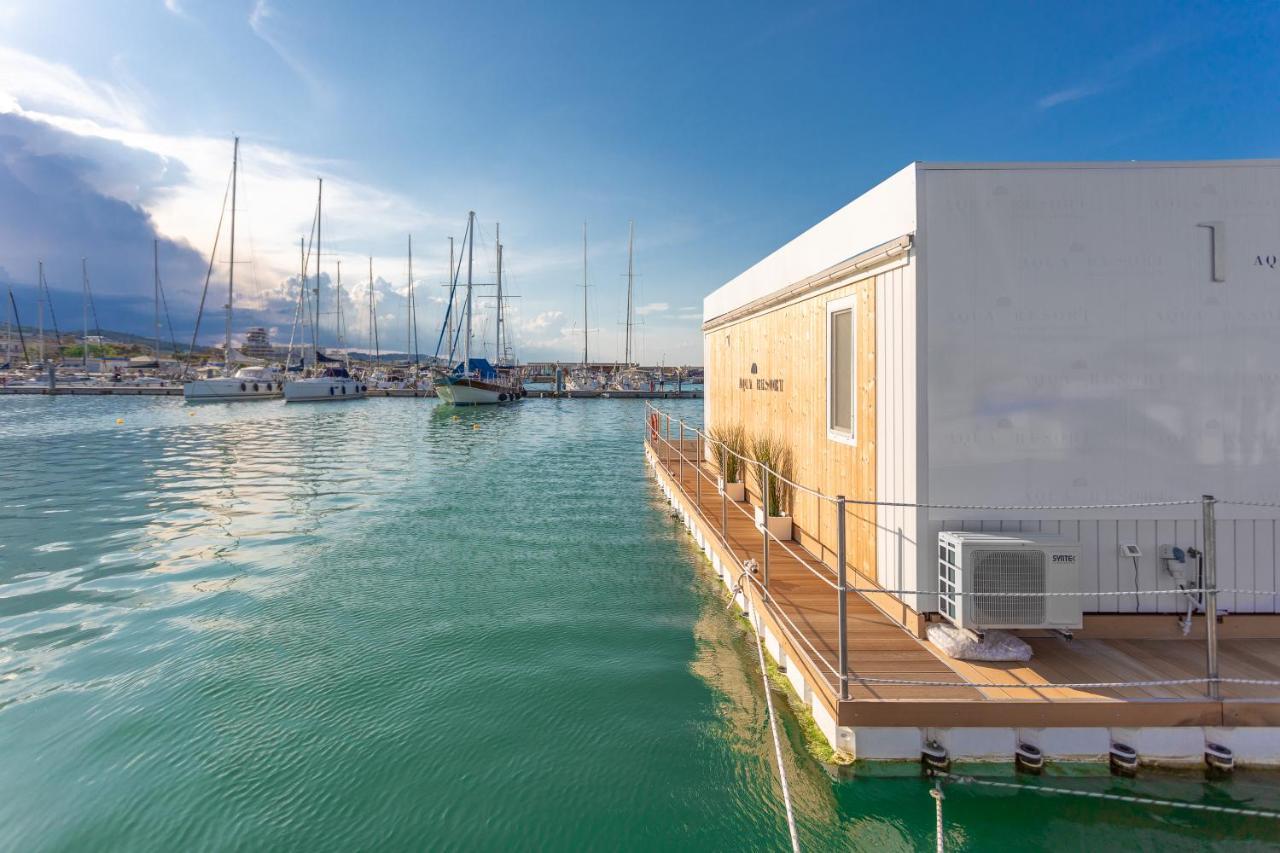 Aqua Resort Giulianova - Houseboat Experience Εξωτερικό φωτογραφία