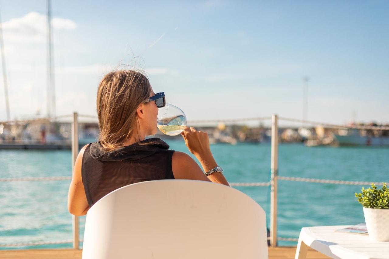 Aqua Resort Giulianova - Houseboat Experience Εξωτερικό φωτογραφία