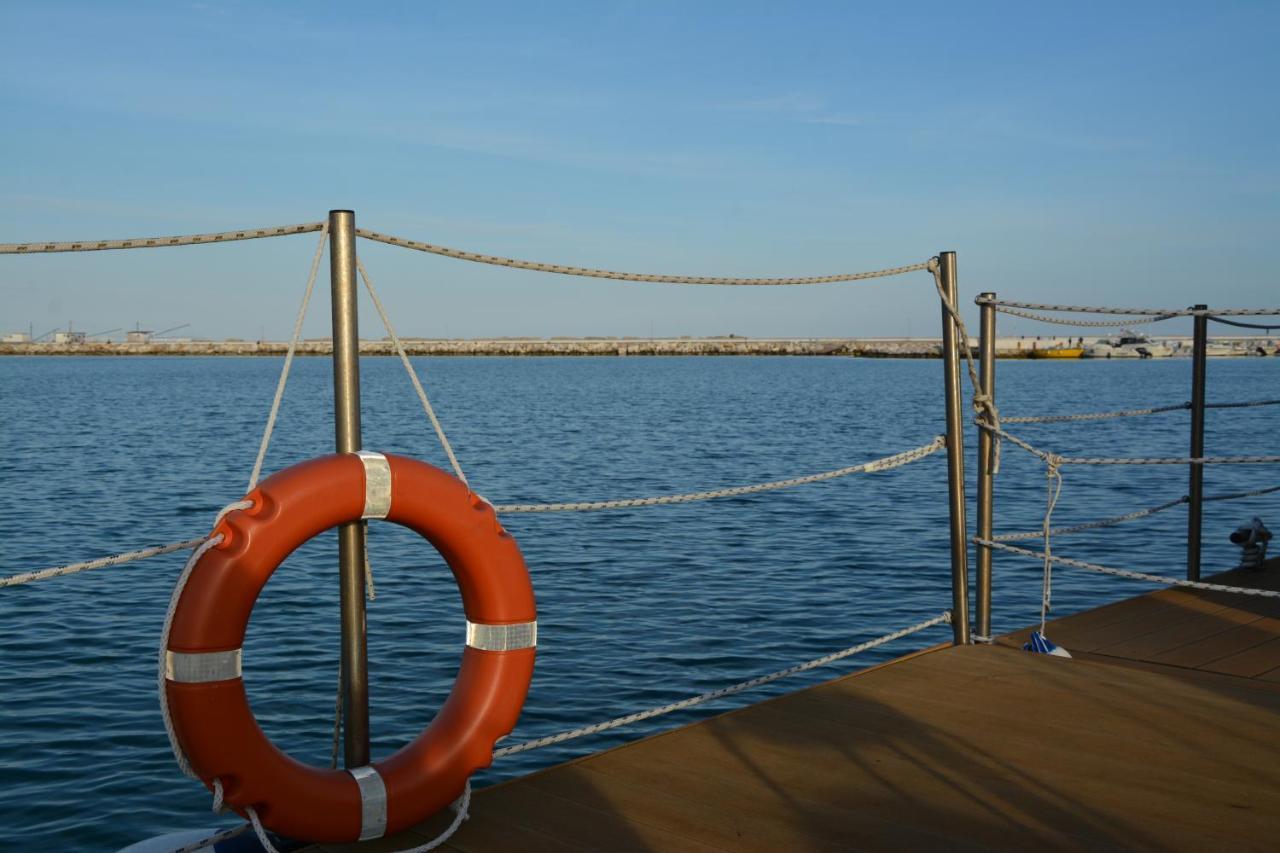 Aqua Resort Giulianova - Houseboat Experience Εξωτερικό φωτογραφία
